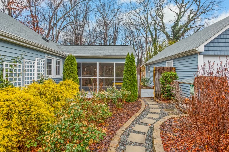 3815 Shattalon Drive-30.jpg