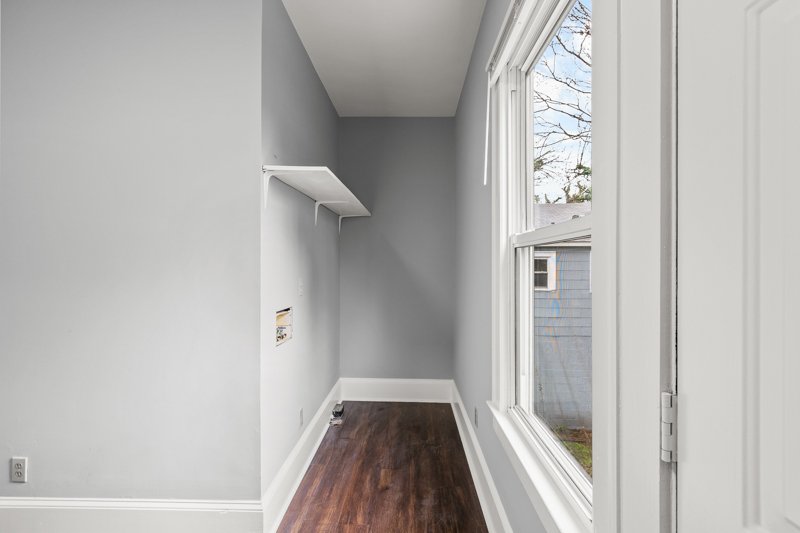 1614 East 1st Street-8.jpg