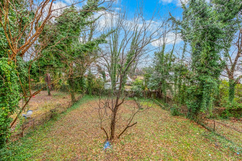 1614 East 1st Street-15.jpg