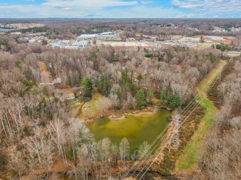 212 Barlow Circle-14.jpg