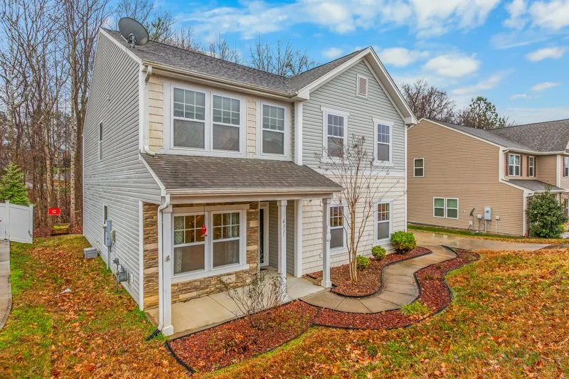 431 Shady Grove Court-5.jpg