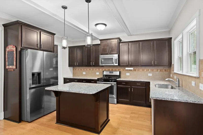 431 Shady Grove Court-15.jpg