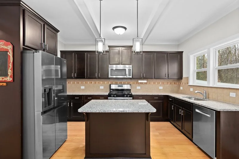 431 Shady Grove Court-16.jpg