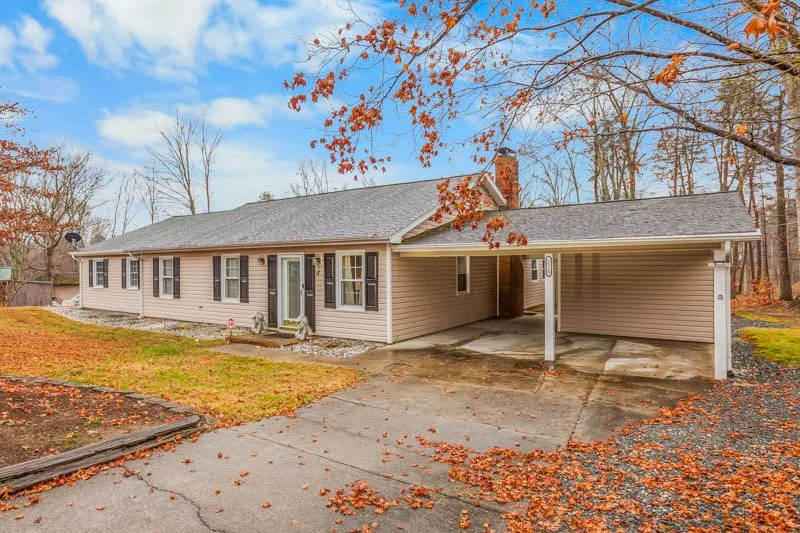 1320 Pebblebrook Drive-5.jpg