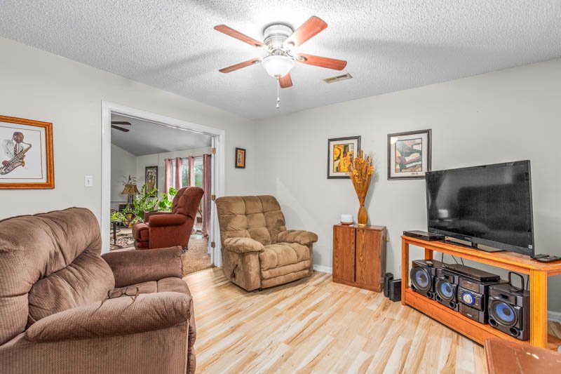 1320 Pebblebrook Drive-21.jpg