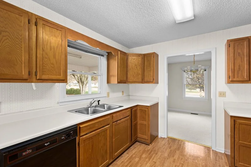 209 Rivermeade Drive-11.jpg