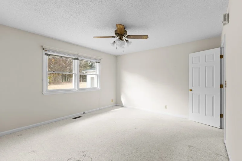 209 Rivermeade Drive-17.jpg