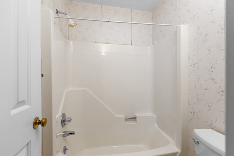 209 Rivermeade Drive-20.jpg