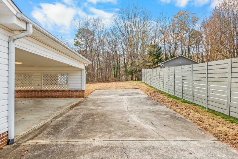 209 Rivermeade Drive-28.jpg