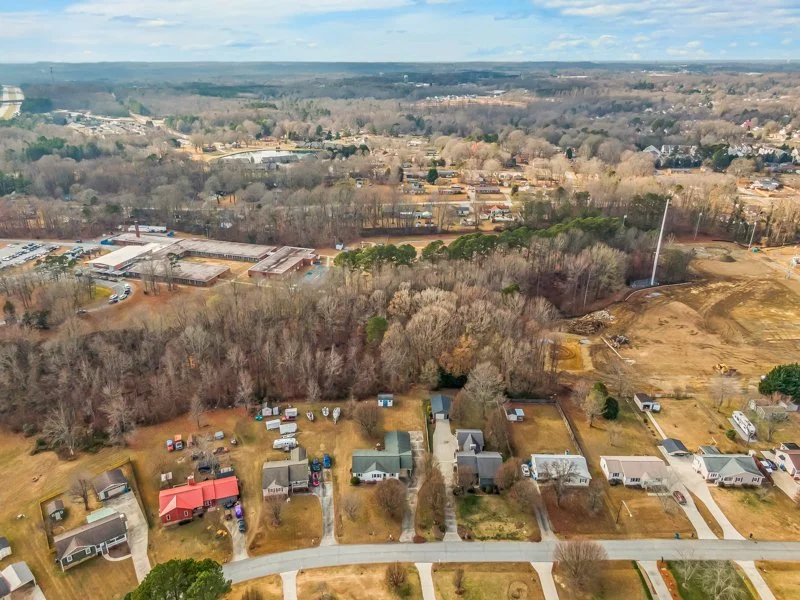 209 Rivermeade Drive-38.jpg