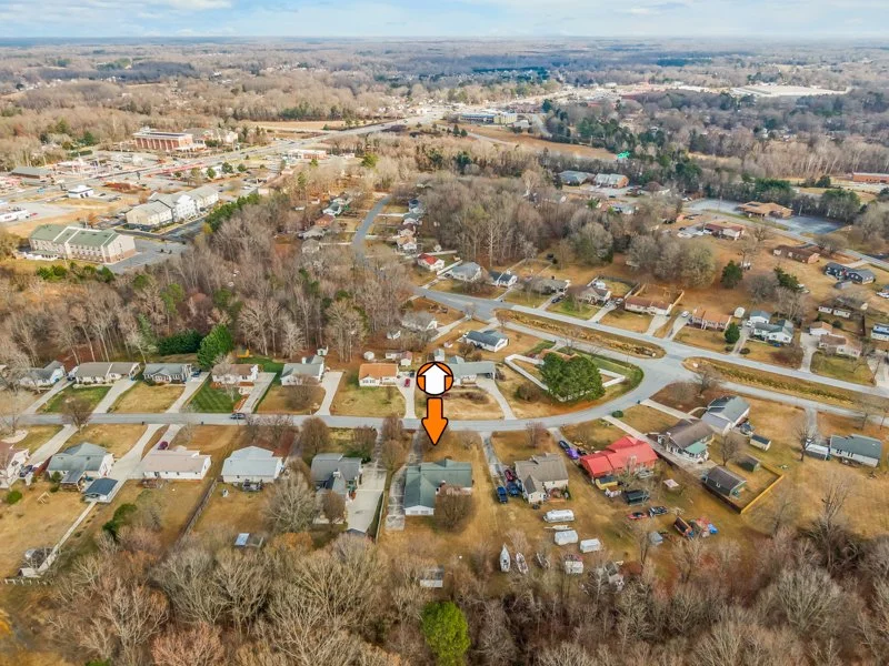 209 Rivermeade Drive-41.jpg