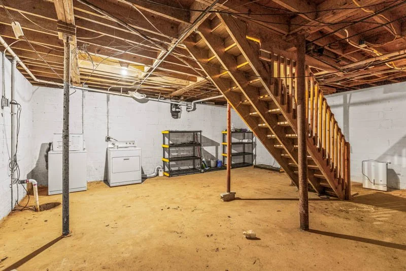 2310 Blecker Drive-23.jpg