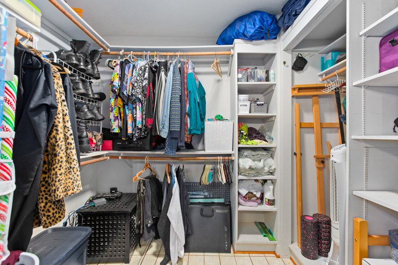 216 Knollwood Drive-31.jpg