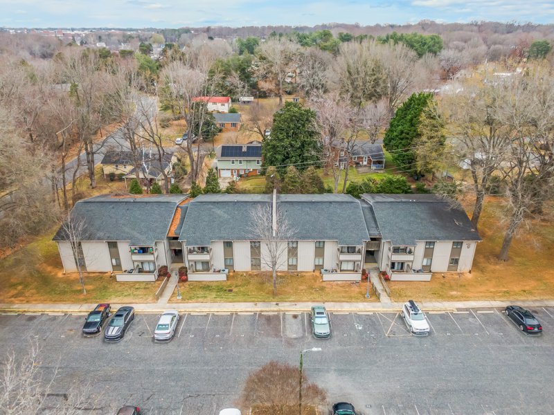 2250 Sunderland Road #29B-1.jpg