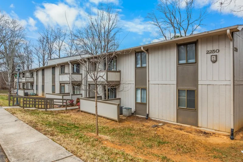 2250 Sunderland Road #29B-10.jpg