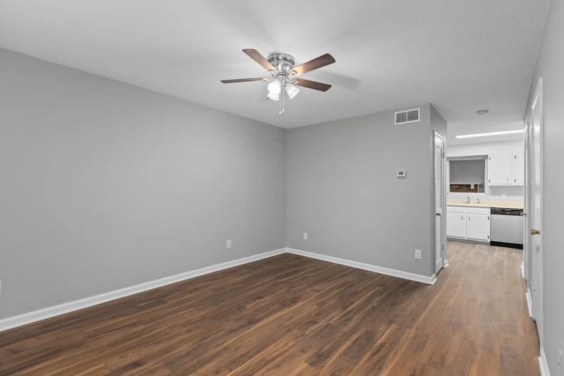 670 Cedarbrook Court-3.jpg