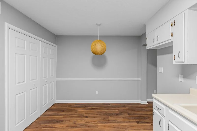 670 Cedarbrook Court-7.jpg