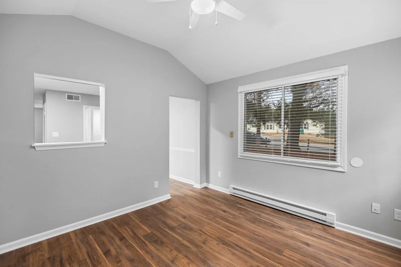 670 Cedarbrook Court-10.jpg