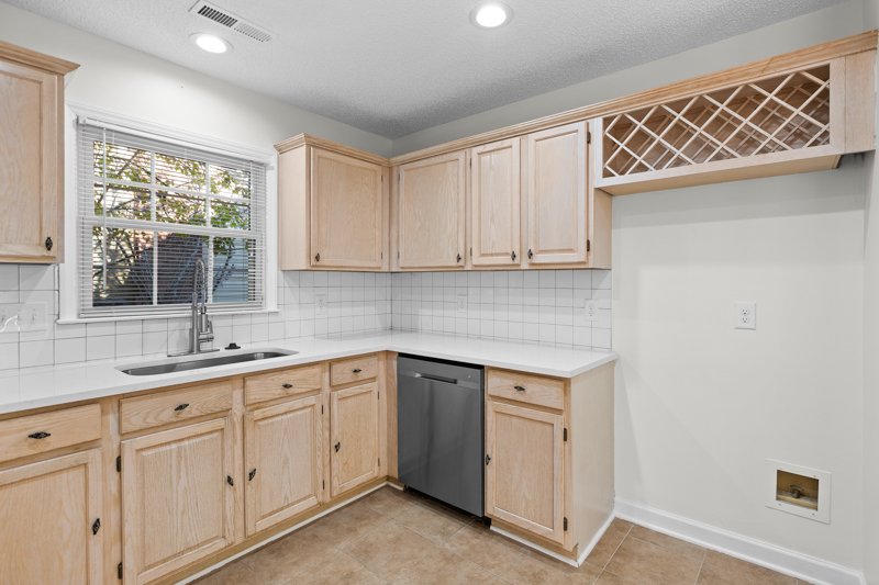 5706 Watercrest Drive-13.jpg