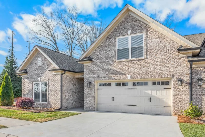 103 Park Place-3.jpg