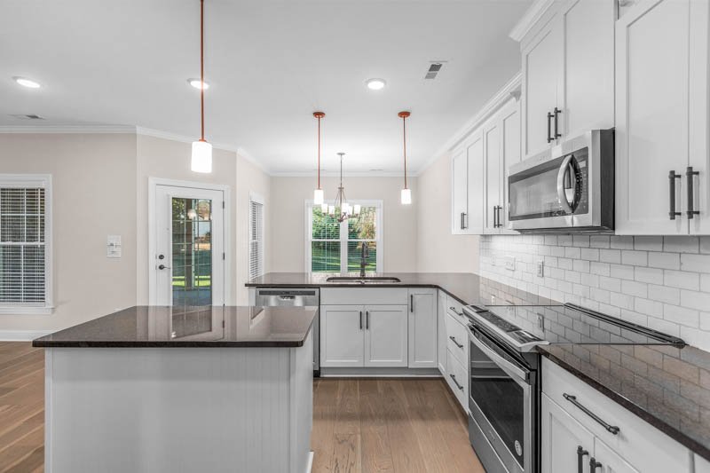 103 Park Place-13.jpg