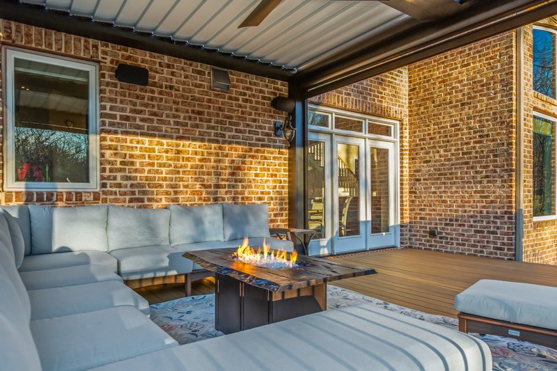 672 Oak Bend Lane-8.jpg