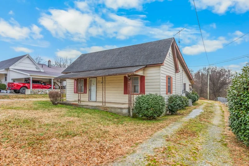 144 Center Street-2.jpg