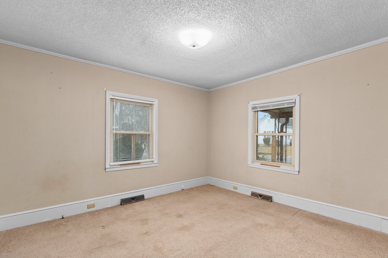 144 Center Street-7.jpg