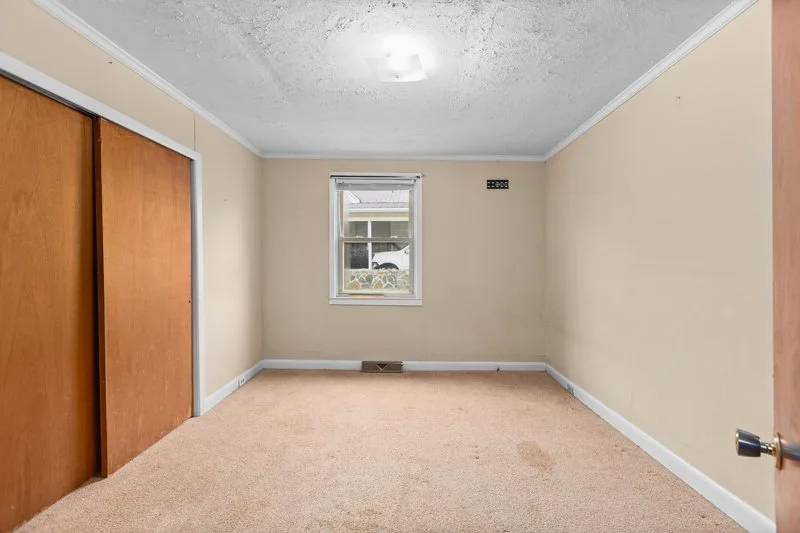 144 Center Street-13.jpg