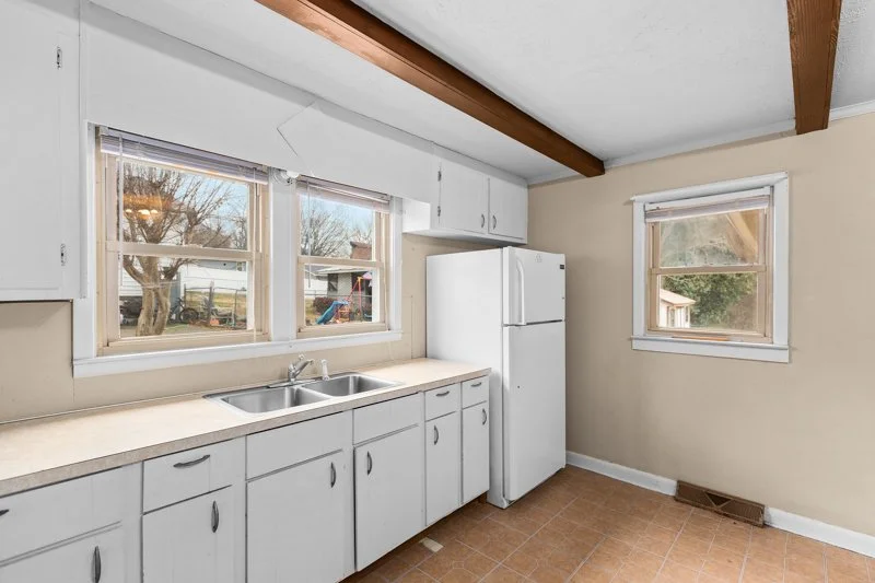 144 Center Street-20.jpg