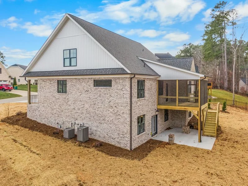 A 429 Wentworth Drive-3.jpg