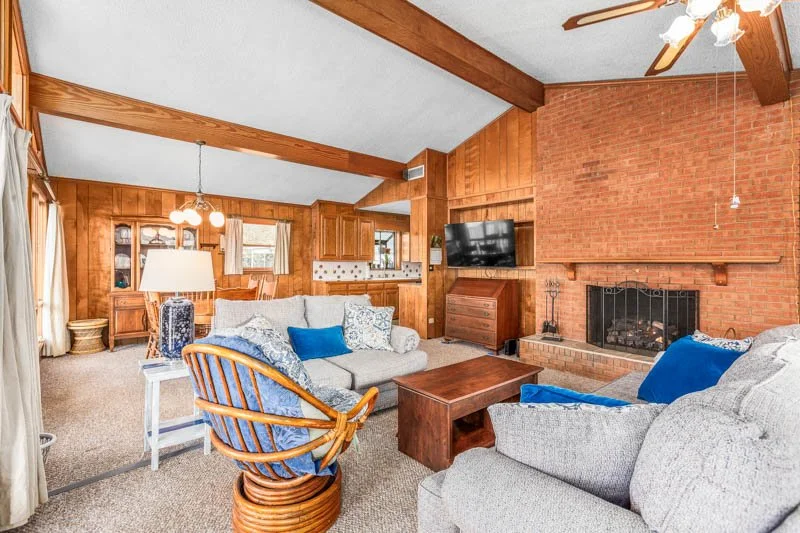 490 Riverwood Drive-6.jpg