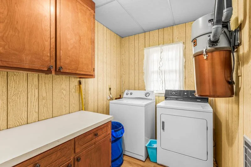 490 Riverwood Drive-31.jpg