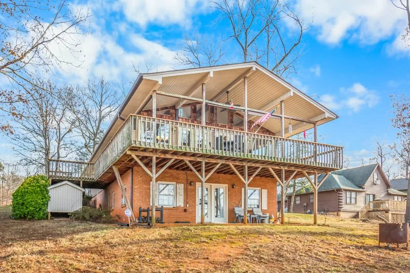 490 Riverwood Drive-34.jpg