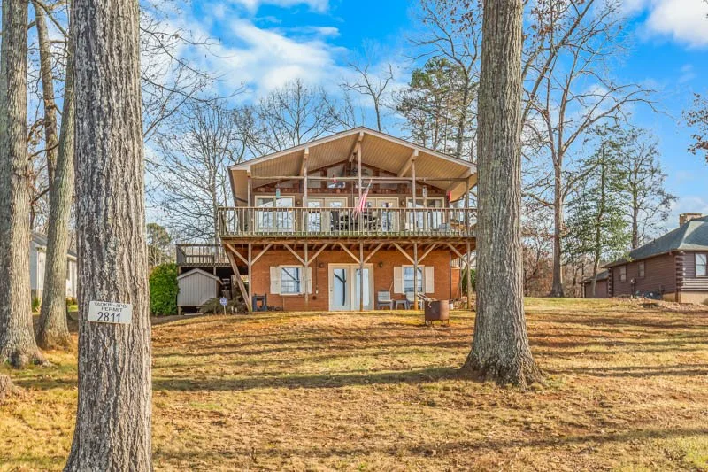 490 Riverwood Drive-35.jpg