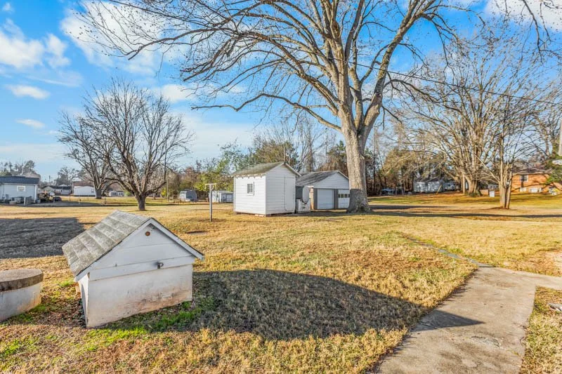 2450 US Highway 64 East-26.jpg