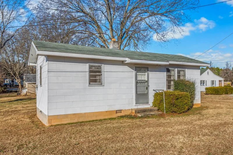 2450 US Highway 64 East-30.jpg