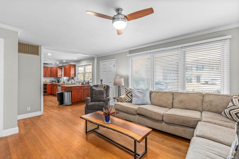 1843 Thompson Drive-8.jpg