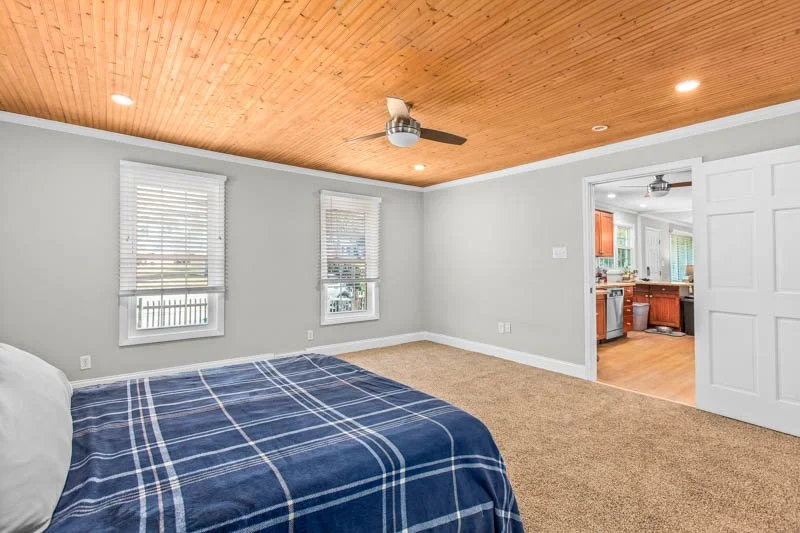 1843 Thompson Drive-19.jpg