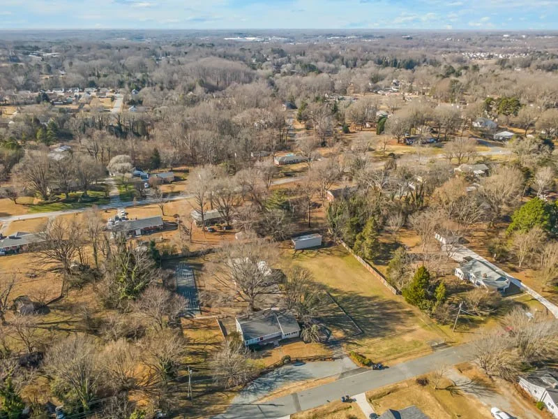 1843 Thompson Drive-40.jpg