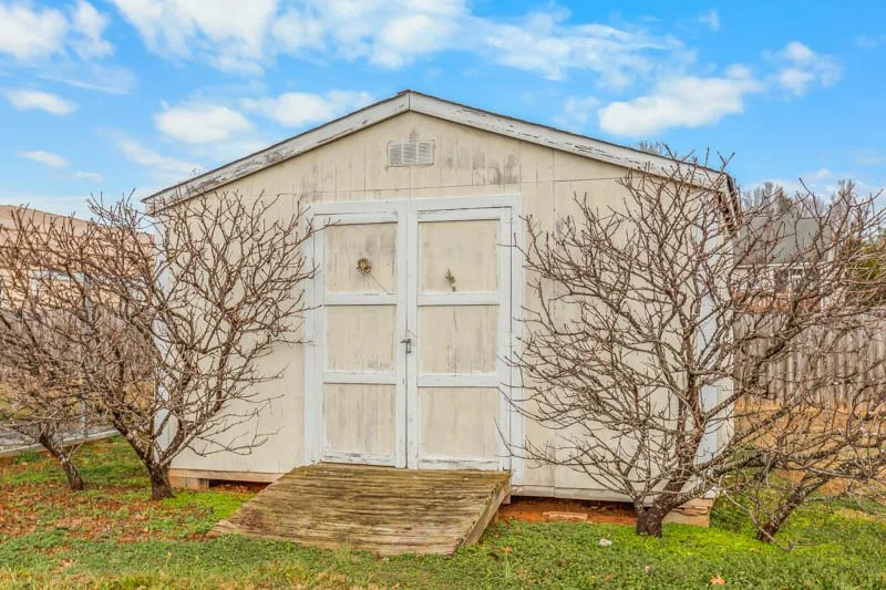 2829 East Old US 421 Highway-29.jpg