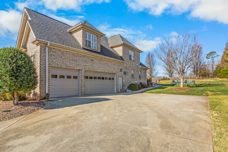 5809 Crutchfield Farm Road-4.jpg