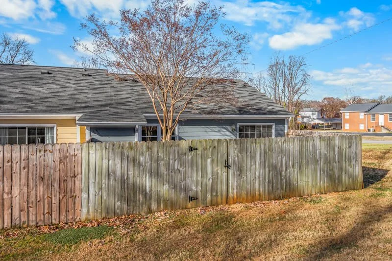 4201 Edith Lane, Unit 101-29.jpg