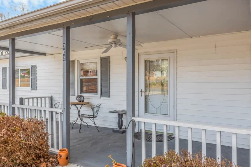 303 Pin Oak Drive-5.jpg