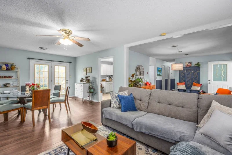 303 Pin Oak Drive-12.jpg