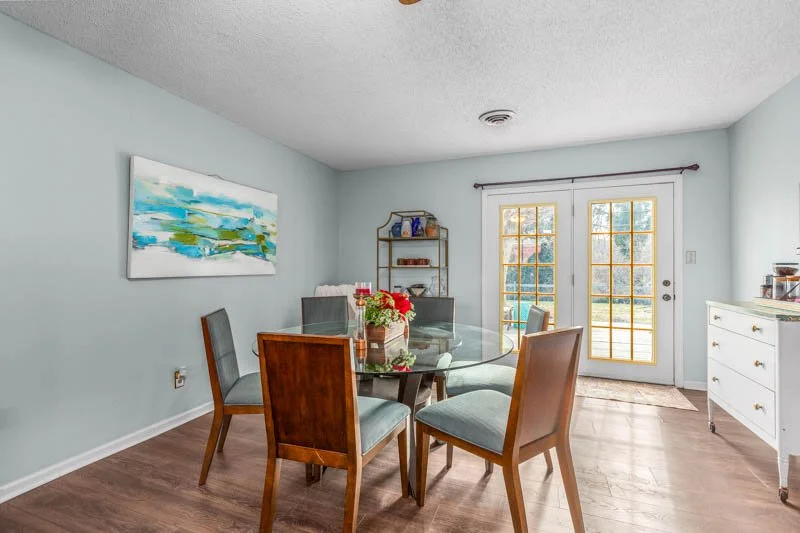 303 Pin Oak Drive-13.jpg