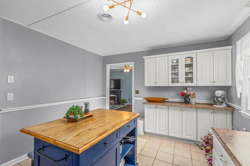 303 Pin Oak Drive-18.jpg