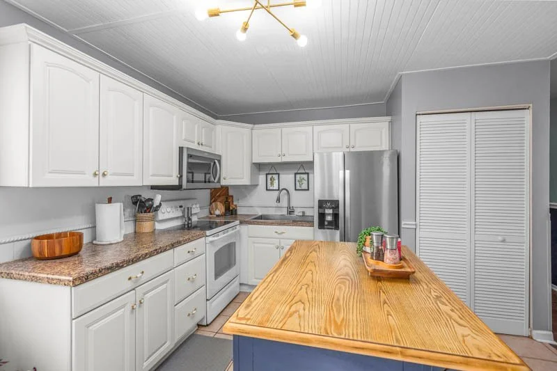 303 Pin Oak Drive-19.jpg