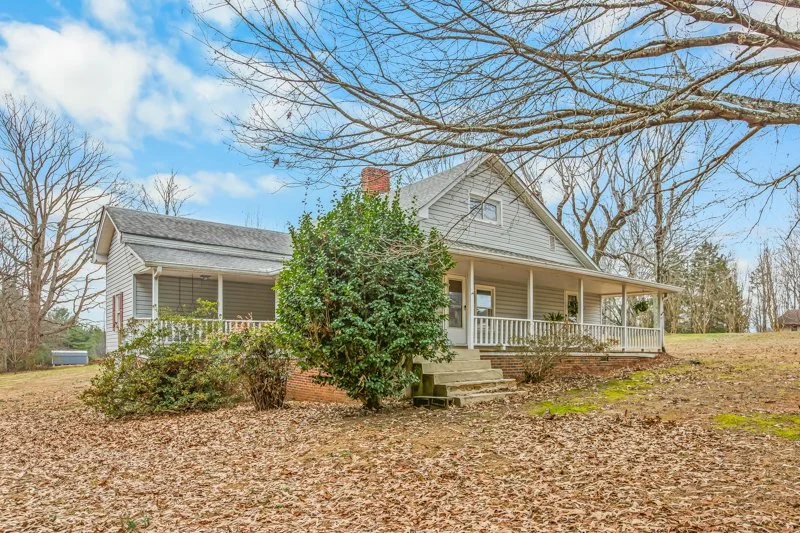 8290 Lake Ridge Drive-5.jpg