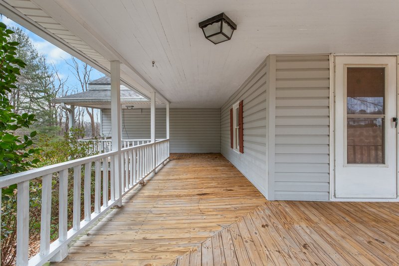 8290 Lake Ridge Drive-7.jpg